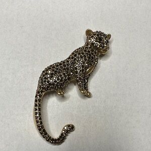 Black gems adorn Leopard Brooch with Gold tone base|modern